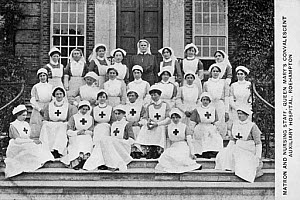 10323910
� Science Museum
Matron and nursing staff, Queen Mary's Hospital, Roehampton, c 1915-1918.