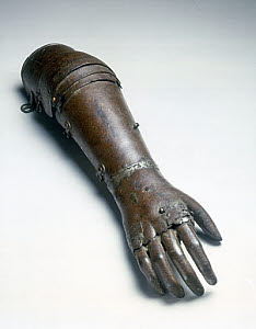 10316050
� Science Museum
Iron artificial arm, 1560-1600.
