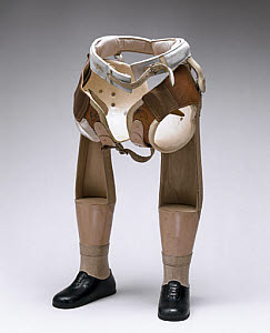10406263
� Science Museum
Pair of extension prostheses, 1966.