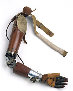 10327267
� Science Museum
Artificial arm, 1920-1925.