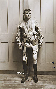 10318686
� Science Museum
Soldier with prosthetic legs, c 1915-1918.