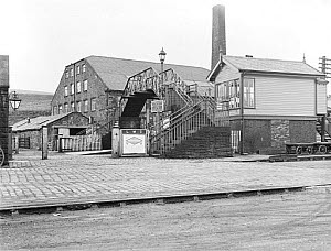 10444514
� National Railway Museum
Turton and Edgworth Station, Lancashire, 26 March 1928.
