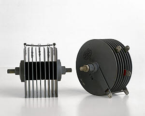 10325991
� Science Museum
Two metal rectifiers, c 1940s.