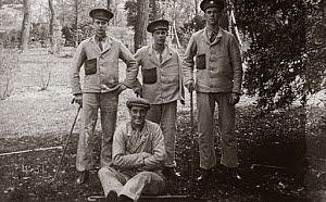 10323909
� Science Museum
Wounded British soldiers in hospital grounds, c 1915-1918.