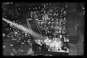 10440883
� NMeM Daily Herald Archive
Christmas lecture for children at the Royal Institution, 27 December 1932.