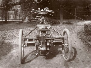 10326963
� Science Museum Archive
C S Rolls' de Dion tricycle, 1897.