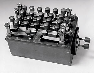 10213289
&copy; Science Museum
Post Office Box Wheatstone bridge, no 756, c.1891.