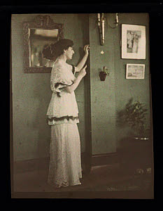 10458314
Hotel proprietor, late 19th-early 20th century.