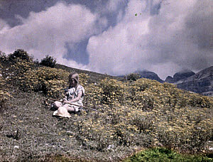 10455817
&copy; TBC / Royal Photographic Society
Eva at Mount Spinale, c 1920-1930. 