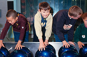 10324621
&copy; Science Museum
World's largest abacus, Science Museum, London, 23 January 2001.