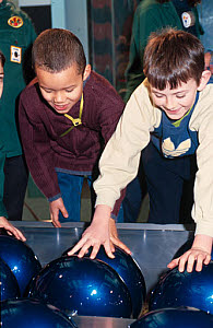 10324622
&copy; Science Museum
World's largest abacus, Science Museum, London, 23 January 2001.