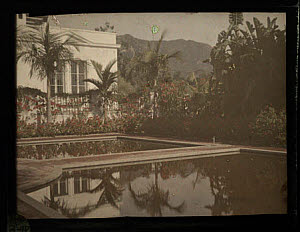 10458463
'Gillespie House, Garden and Tanks', c 1915.
