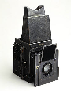 10243782
'Soho' camera, c 1912.