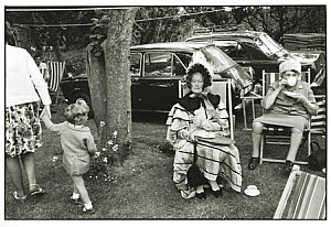 10307784
&copy; NMeM - Tony Ray-Jones
Dickens Festival, Broadstairs, c 1967.