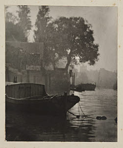 10458588
&copy; TBC / Royal Photographic Society
'Chiswick', date unknown.
