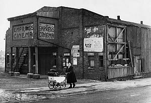 10438890
&copy; Manchester Daily Express
The Empress Cinema, Lancashire, 13 February 1953.