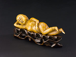 10546367
&copy; Science Museum
Ivory diagnostic figure, China.