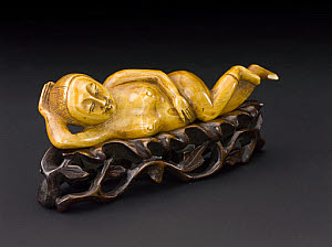 10546368
&copy; Science Museum
Ivory diagnostic figure, China.