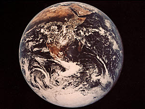 10299224
&copy; NASA
Full view of the Earth, 1972.
