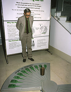 10221228
&copy; Science Museum
Professor Pippard with Foucault Pendulum mechanism, 1988.