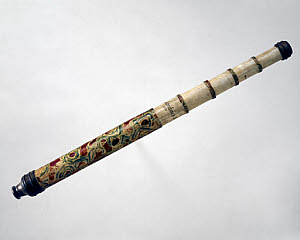 10308329
&copy; Science Museum
Early English telescope, 1673.
