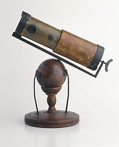 10326089
&copy; Science Museum
Newton's first reflecting telescope, 1668.