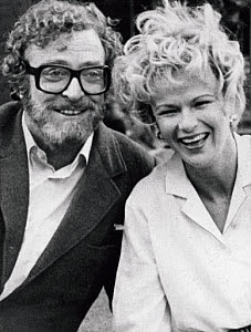 10547403
&copy; Manchester Daily Express
Michael Caine and Julie Waters, Feburary 1984.