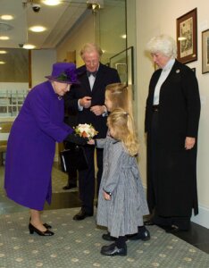 10463020
&copy; Science Museum
Her Majesty the Queen at the Smith Centre, Science Museum, London, 2006.