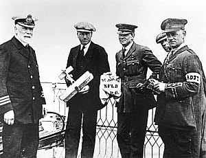 10311329
&copy; Science Museum
British aviators Alcock and Brown, 1919.