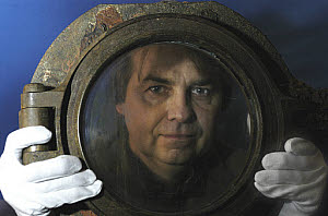 10411340
&copy; Science Museum
Mark Lach, designer of �Titanic: The Artefact Exhibition�, March 2003.