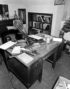 10313141
&copy; Science Museum
Study used by Sir Barnes Neville Wallis, 19 March 1979.