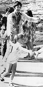 10296162
Paul McCartney and child, 26 July 1967.