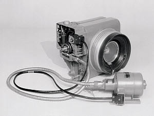 10243661
Aircraft camera, type F.24.