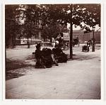 10428012
&copy; NMeM - Kodak Collection
London street scene, c 1900.