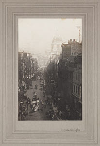 10453369
&copy; Royal Photographic Society
'Fleet Street', 1905.