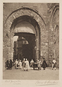 10458874
&copy; TBC / Royal Photographic Society
'Bab Zuweila, Cairo', 1936.