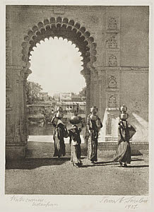 10458887
&copy; TBC / Royal Photographic Society
Water carriers, Udaipur, Rajasthan, India, 1937.