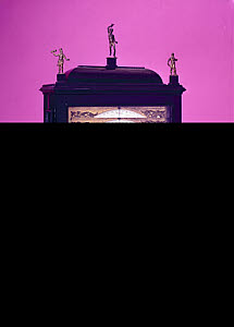 10240409
&copy; Science Museum
Pedestal astronomical clock, c 1695.