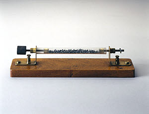10325144
&copy; Science Museum
Filing coherer used by Sir Oliver Lodge, 1894.
