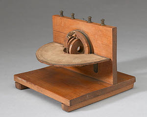 10474676
&copy; Science Museum
Induction compensator, c.1900.