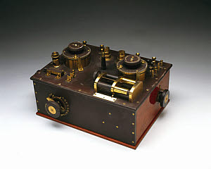 10307882
&copy; Science Museum
Marconi-Fleming valve radio receiver, c 1908.