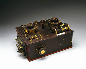 10307886
&copy; Science Museum
Marconi-Fleming valve radio receiver, c 1908.