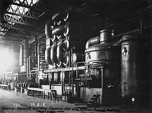 10318404
&copy; Science Museum Archive
Glycerine still and vacuum pumps at Dornock, near Gretna, Scotland, 1918.