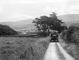 10449519
&copy; National Railway Museum
Delivery lorry, 1935.