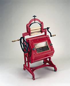 10250647
&copy; Science Museum
The 'Vowel Y' washing machine and wringer, 1897.