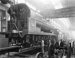 10444254
&copy; National Railway Museum
Erecting shop at Horwich works, Lancashire, August 1919.