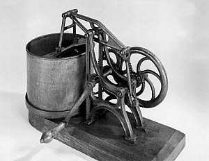 10182256
Hand-operated food chopping machine, USA, c.1860- 1900.