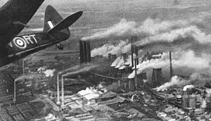 10464570
&copy; Manchester Daily Express
Knapsack Power Station, Germany, 7 April 1942.