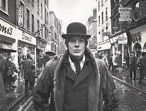 10415290
&copy; Manchester Daily Express
Carnaby Street dandy, London, 16 April 1968.