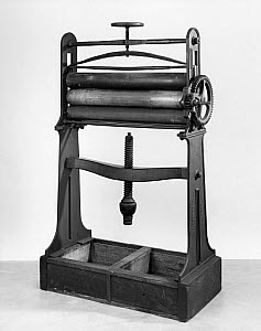 10182396
Tindall's full size mangle, 1850.